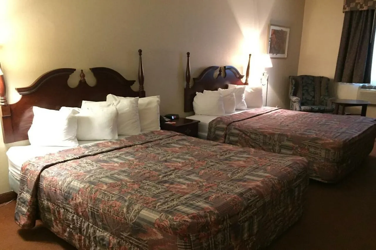 Hotel Howard Johnson By Wyndham Toronto Downtown West