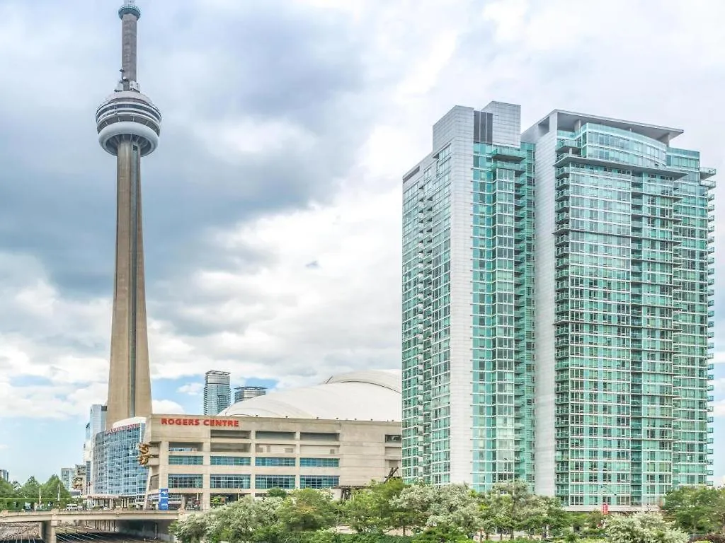 Howard Johnson By Wyndham Toronto Downtown West Hotel